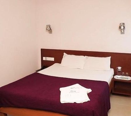 Nest Guest House Puducherry Buitenkant foto