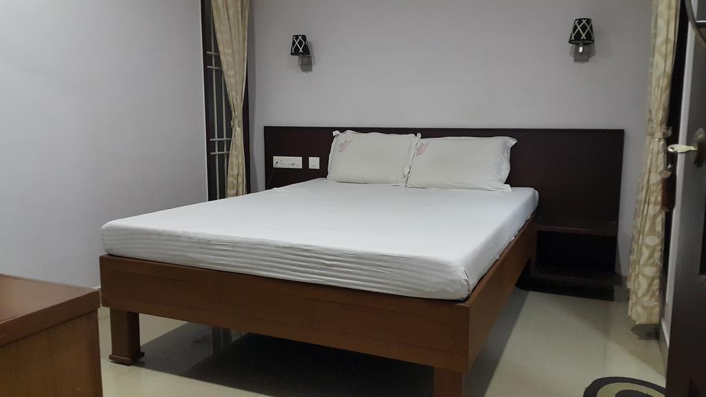 Nest Guest House Puducherry Buitenkant foto